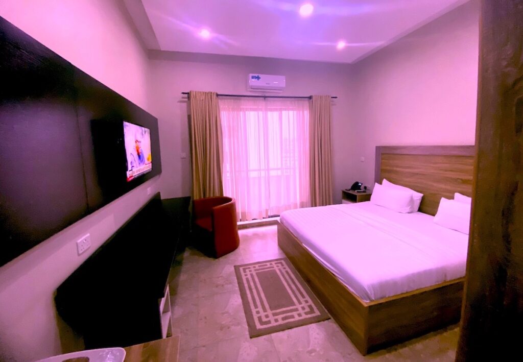 hotel-capitol-ikeja-super-executive4